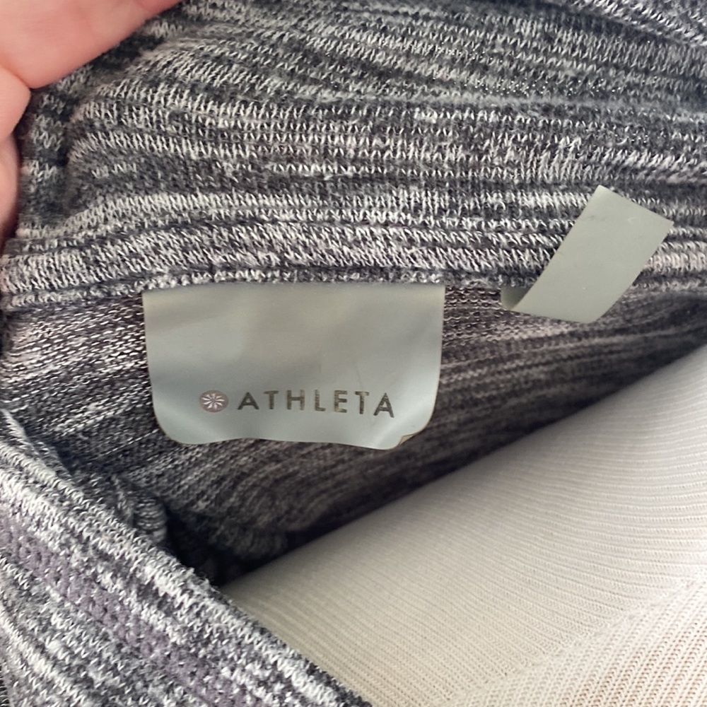 Athleta pullover - Picture 6 of 8